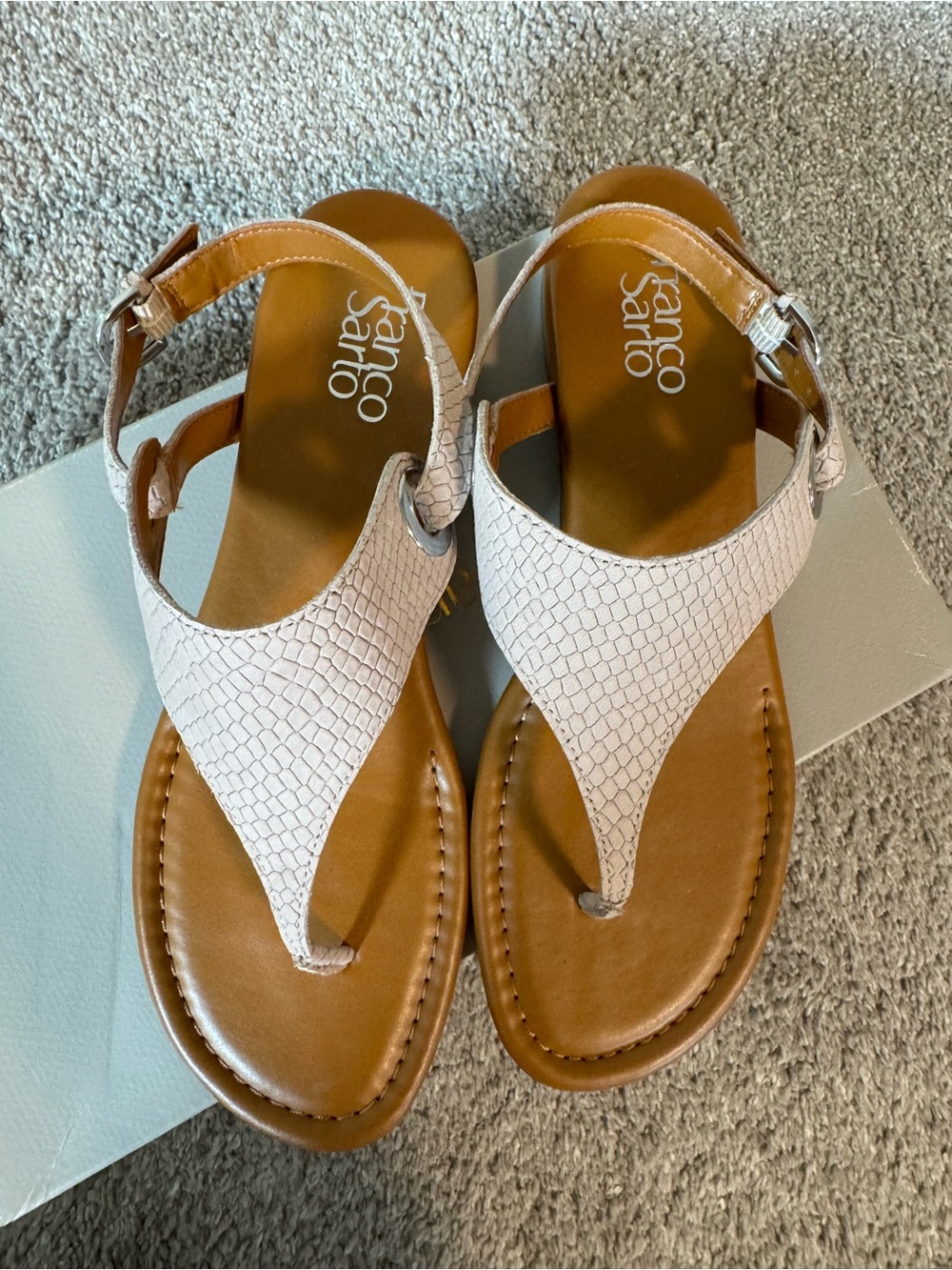 Franco Sarto Women’s Goldy Beige Textured Leather Thong Sandals